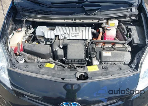 2015 Toyota Prius Four z USA, uszkodzony, nr VIN JTDKN3DU0F1872321